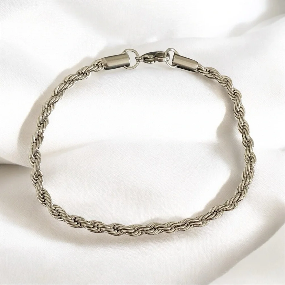 ROPE STAINLESS STEEL 5MM BRACELET- SILVER - 7.5 INCHES IN LENGTH